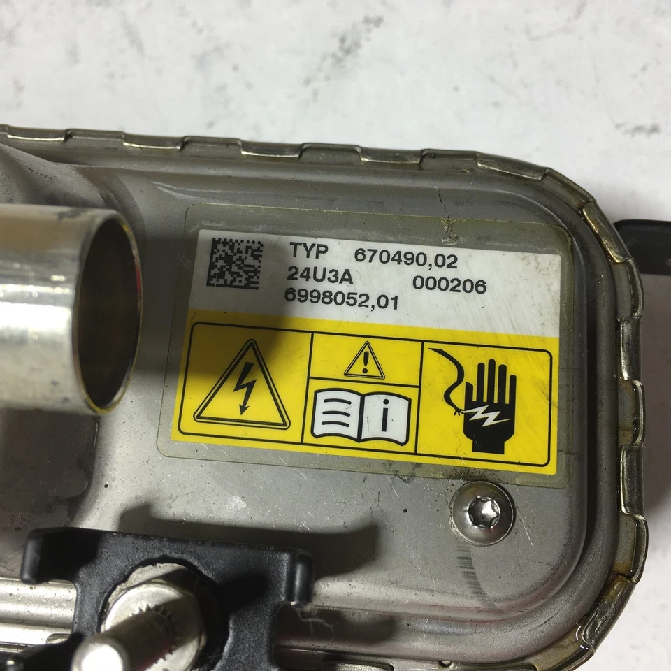 BMW 530e xDrive 2018-2023 calefacción auxiliar eléctrica OEM Foto 4 de 4