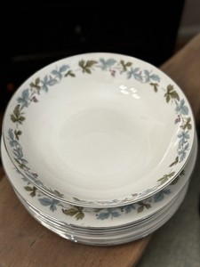 Vintage Fine China Japan #6701 Grapevine Pattern Serving Bowl 9.25”
