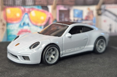 1/64 Hot Wheels 2024 Porsche 911 Carrera T Umbau Real Riders Custom Rays TE37