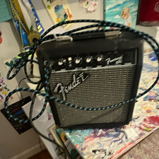 Fender Frontman 15G 15W Solid State Combo Amp 2-Channel 8 Ohm Practice