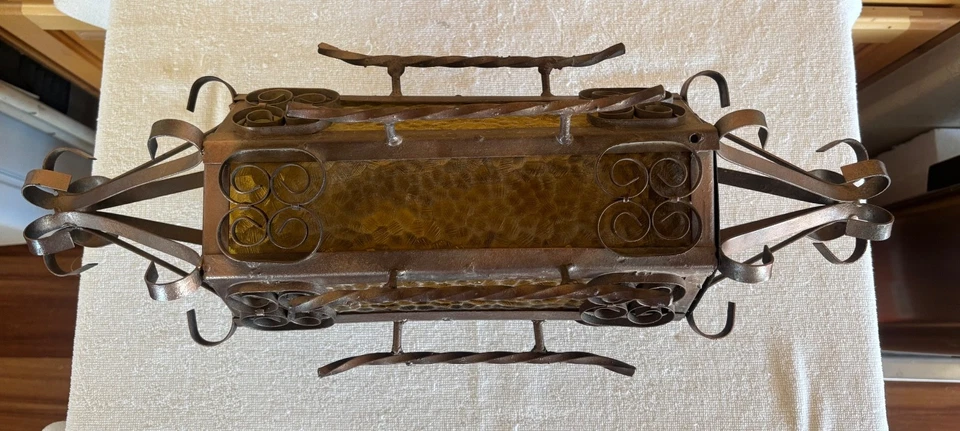 APARALIQUE DE PARED ELÉCTRICO DE HIERRO FORJADO VINTAGE ORIGINAL GÓTICO RENACIMIENTO ESPAÑOL Foto 2 de 4