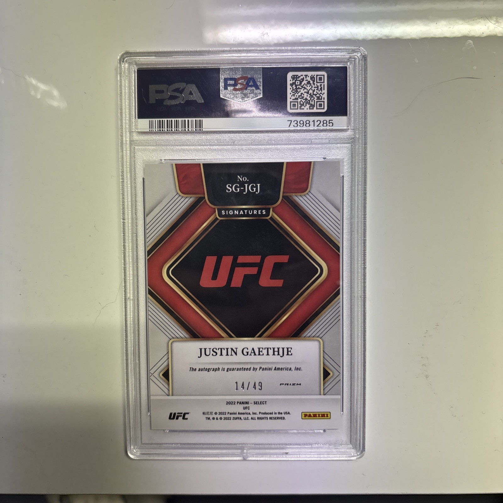 Justin Gaethje *14/49* Auto 2022 Panini Select UFC Signatures Blue Prizm PSA 10 view 2