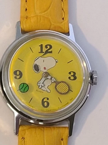 Vintage Timex Snoopy Tennis Watch Yellow Dial and Band Mystery Dial RUNNING