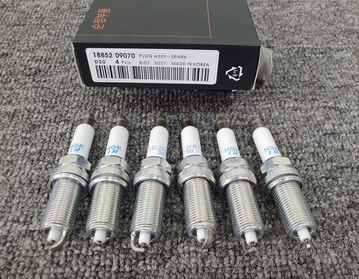 OEM 18852-09070 PLUG ASSY-SPARK 6Pcs for Hyundai Genesis G70 2019