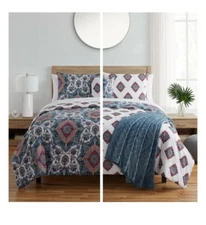 VCNY Home Reversible Bed-in-a-Bag Queen Size Comforter 9-Piece Medallion 