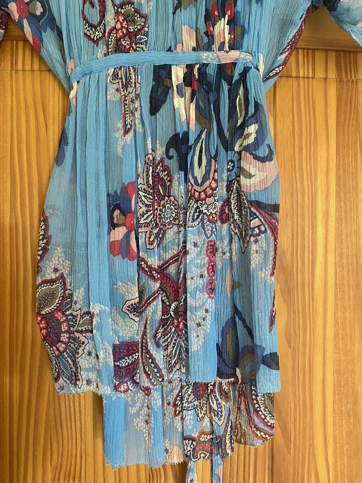 Top elie tahari 100% seda talla XS Foto 4 de 4