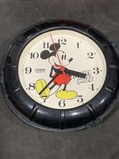 Vintage Disney Mickey Mouse Clock Lorus Quartz Black Wall Clock 7   WORKS