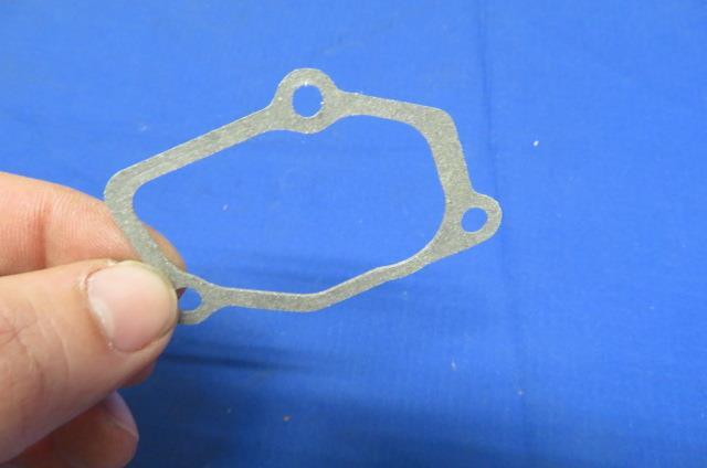 NOS Kawasaki KX125 GASKET,RH,GOVERNOR 1985-1987 # 11009-1479
