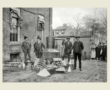 1922 Bootleggers Liquor Still PHOTO Moonshine Whiskey, Mason Jars, PROHIBITION