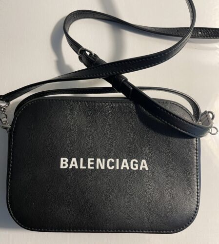 BALENCIAGA Calfskin Logo M Everyday Camera Bag Black 1245477