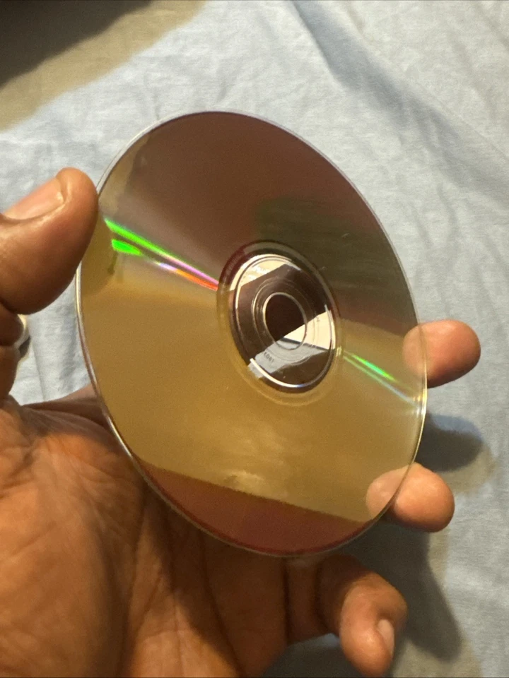 Roxio Toast 8 Titanium FOR MAC OS X v10.4.8 or Higher CD Software with KEY S/N - Image 2 of 3