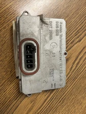 Headlight Ballast 008 290-00 - OEM Paccar