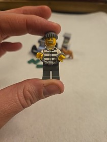 LEGO City: Police Minifigure Collection (7279) Complete with Instructions