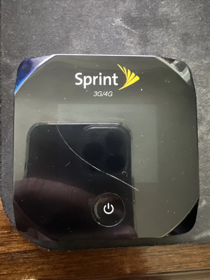 Sprint Overdrive Sierra Wireless3G/ 4G Hotspot N7N-MHS802 - Image 3 of 4