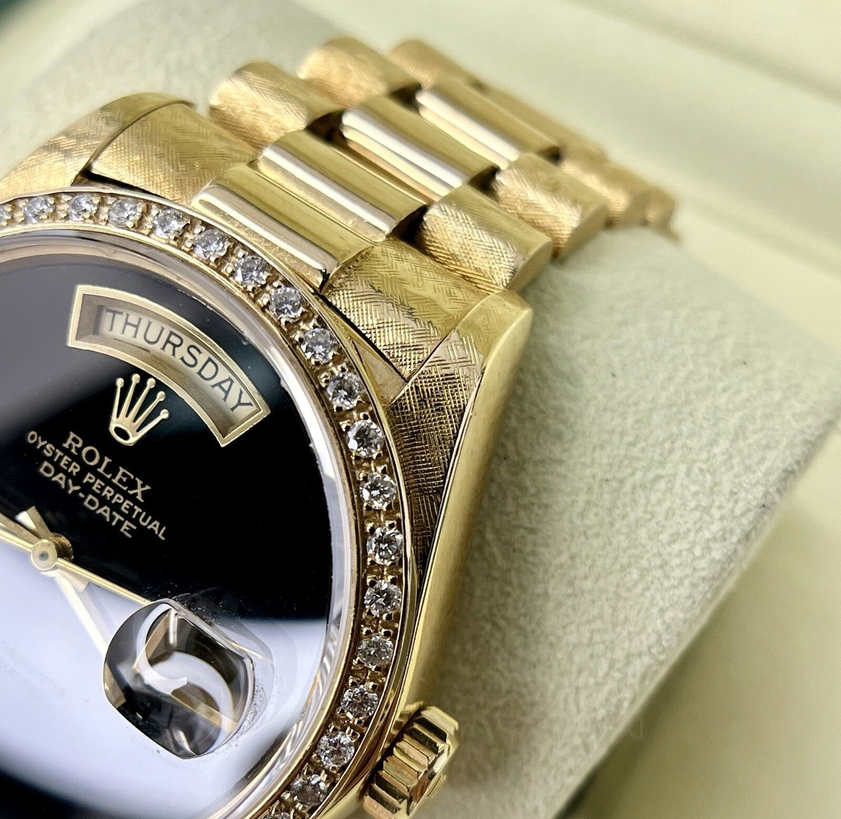 Rolex Day-Date 36mm President Black Onyx Dial Diamond Bezel 18K