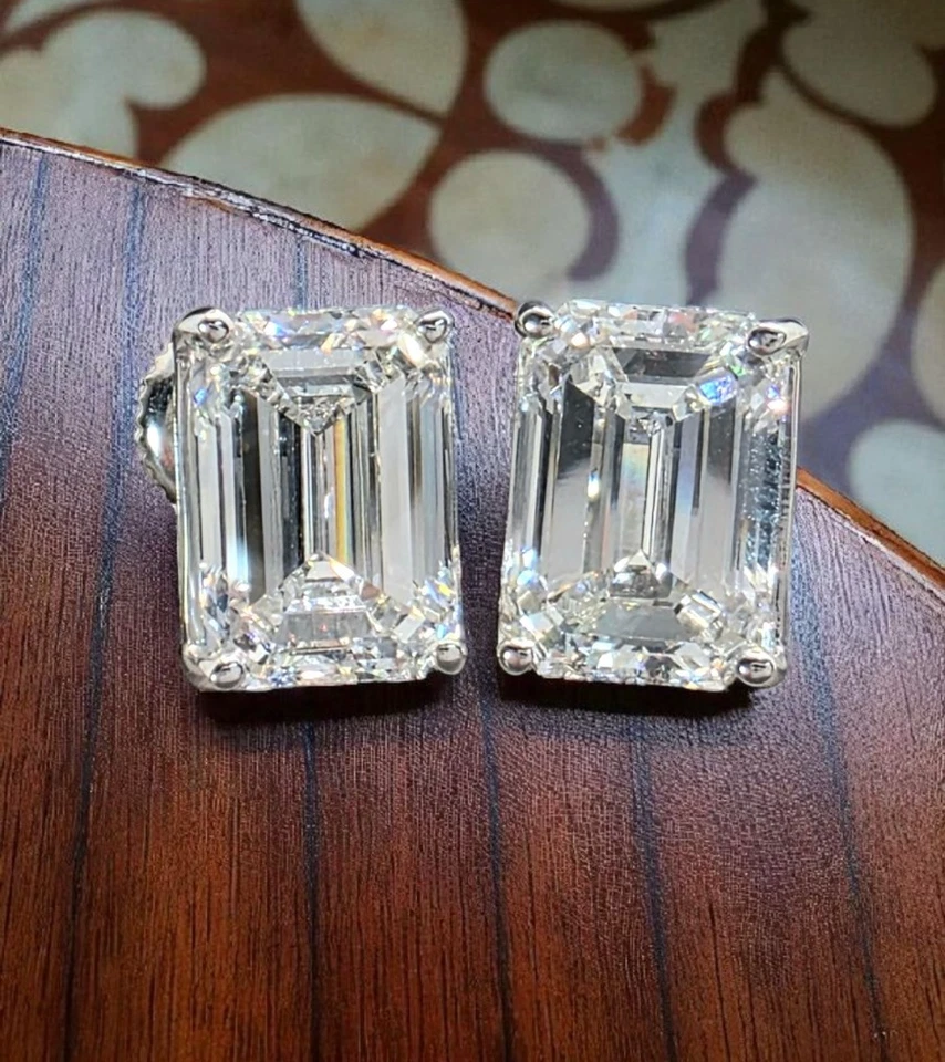 2 Ct Emerald Cut E VVS2 Lab Grown Diamond Stud Earrings 14K Gold IGI - Image 4 of 4