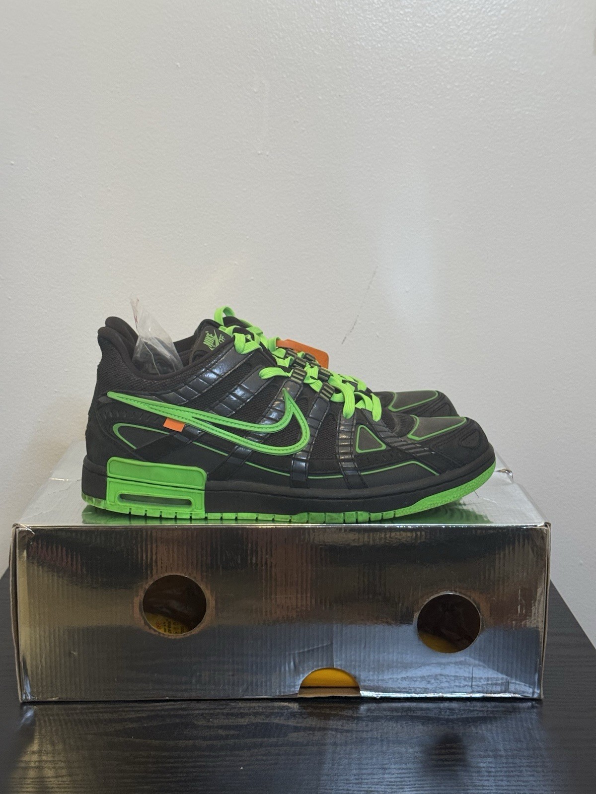 Nike Air Rubber Dunk “Off White Green Strike” - 11.5M/13W thumbnail 4