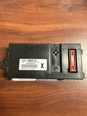 2000 FORD EXCURSION GEM MODULE ID#: YC3T-14B205-CE