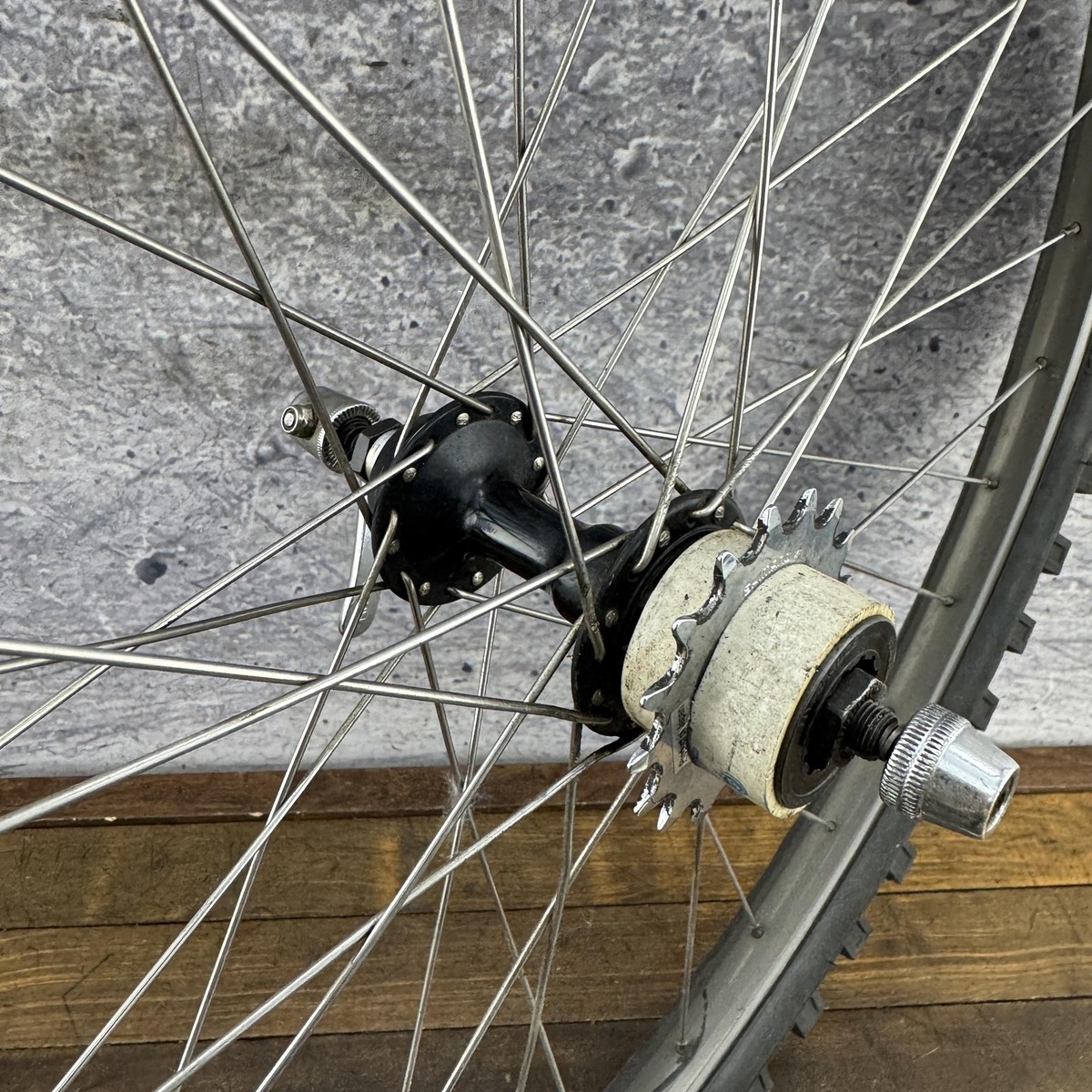 Vintage Araya RM-17 Rear Wheel 26 Inch Single 135mm Japan Shimano