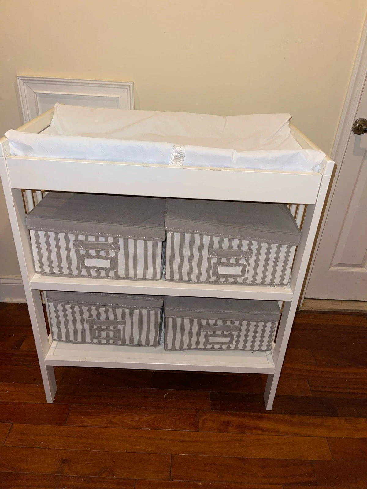 Baby Changer!! Baby Changing Table !! WITH PAD INCLUDED!!