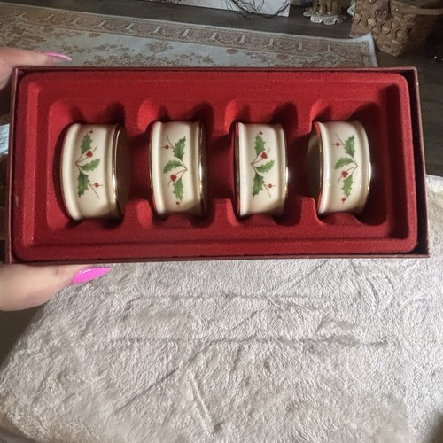 Vintage Lenox "Holiday" Weihnachten Stechpalme Beere 4er Set Serviettenringe Goldrand - Bild 4 von 10
