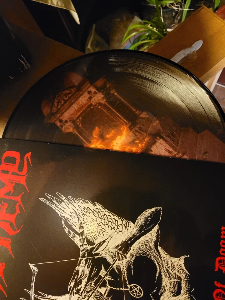 Blasphemy Fallen Angel Of Doom 2 LP Die Hard picture disk Black Winds edition Foto 3 de 4