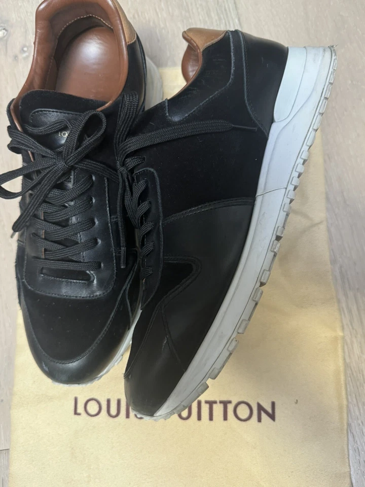 $1600 AUTÉNTICAS ZAPATILLAS LOUIS VUITTON PARA HOMBRE TALLA 7 Foto 3 de 4