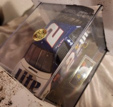 1/24 Revell 1998 Ford Taurus Miller Lite/TCB Rusty Wallace 1:24 diecast NASCAR