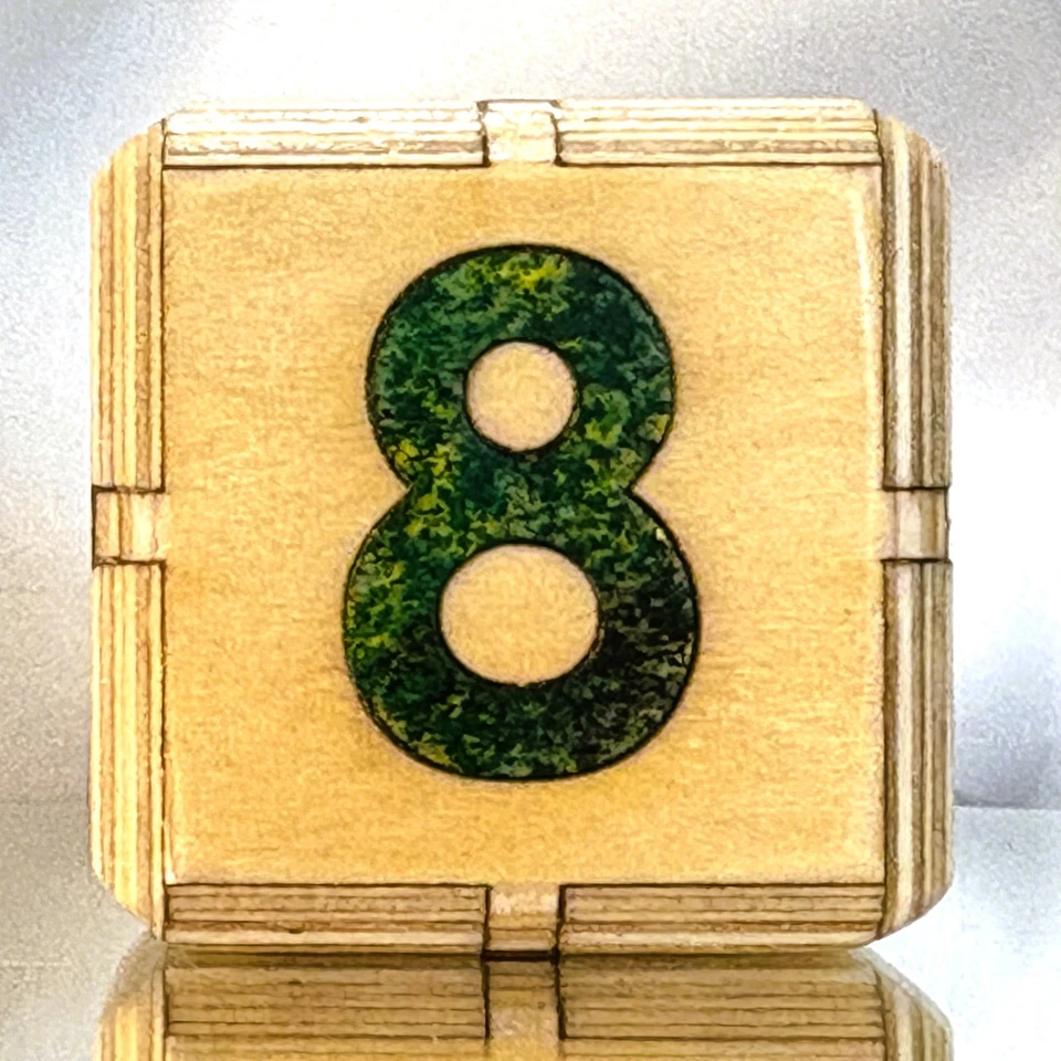 Twinkling Tree - Forest Festivities - Backgammon Doubling Cube 36mm - Image 4 of 4