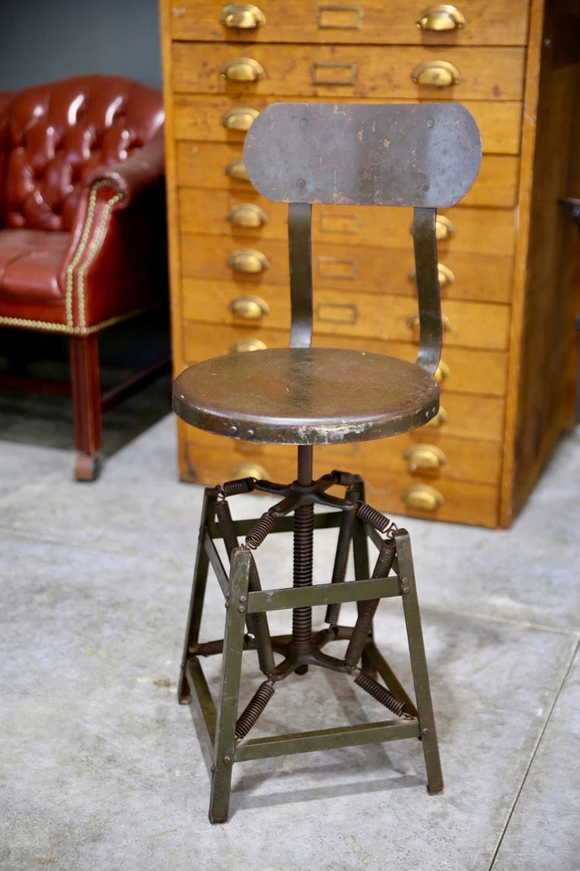 古董汉密尔顿工业减震拔模弹簧凳军队绿色 — 第 2/4 张图片