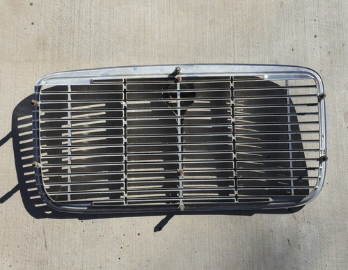 1970 XJ6 Jaguar Grille Chrome OEM 68 69 70 71 72 73 Grill - Picture 4 of 8
