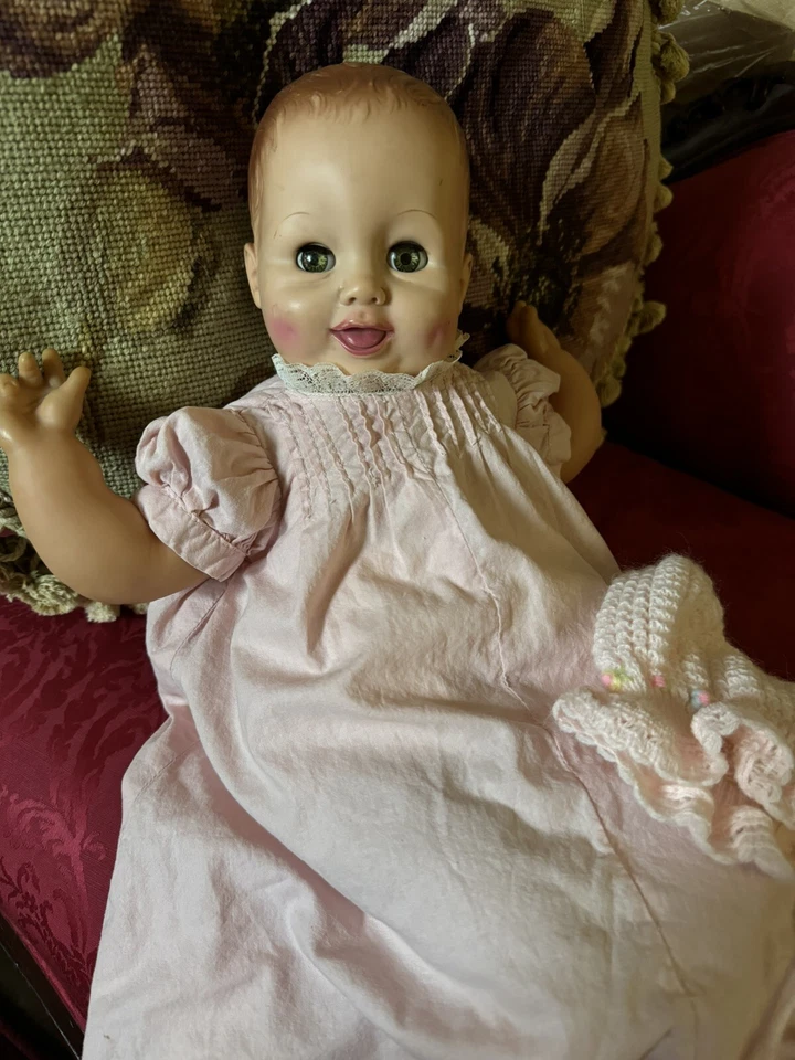UNEEDA DOLL CO. " MUÑECA BEBÉ VINTAGE Marcada Foto 3 de 4
