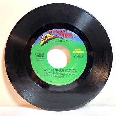 ELTON JOHN: DON'T GO BREAKING MY HEART / SNOW QUEEN (1976) Vinyl 45 RPM Rock Pop
