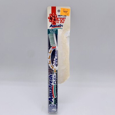 Aquafresh FLEX Toothbrush Full Size Holiday Brush Red Green New Old Stock VTG