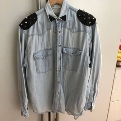 VINTAGE Levi s Denim Button Down Spike Oversized Size Medium