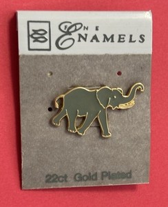 Authentic Fine Enamels 22ct Gold Plated Happy Elephant 1” Wide Tack Lapel Pin On Card