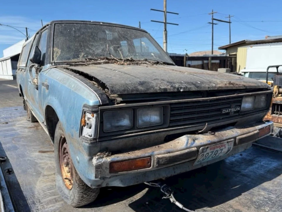 Camión Datsun 720 1980 cabina king eje trasero diferencial M/T sin trabajo pesado 4X2 Foto 3 de 4