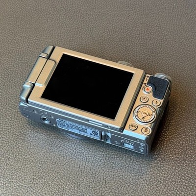 Nikon COOLPIX S9900s Digital Camera 16 MP 30x Optical Zoom Built