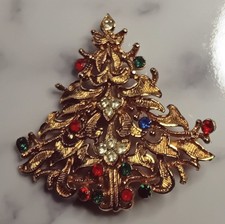 Vintage Corel Goldtone Crystals Christmas Tree Brooch