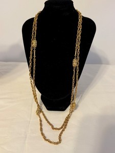 54" Sarah Coventry Gold Tone Necklace 2