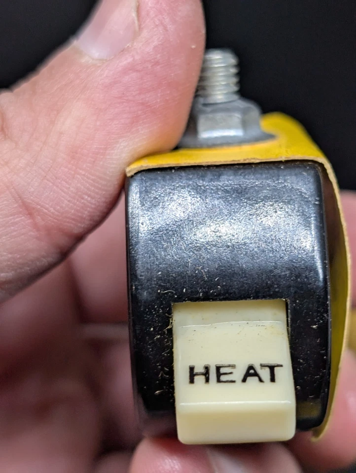 NOS 34-54 雪佛兰通行证实用性和商用卡车现金加热器开关 3126693 — 第 4/4 张图片