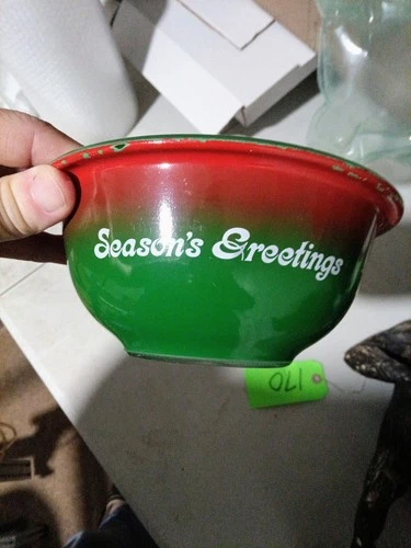 Vintage Pyrex Seasons Greetings 322 Bowl Green With Red