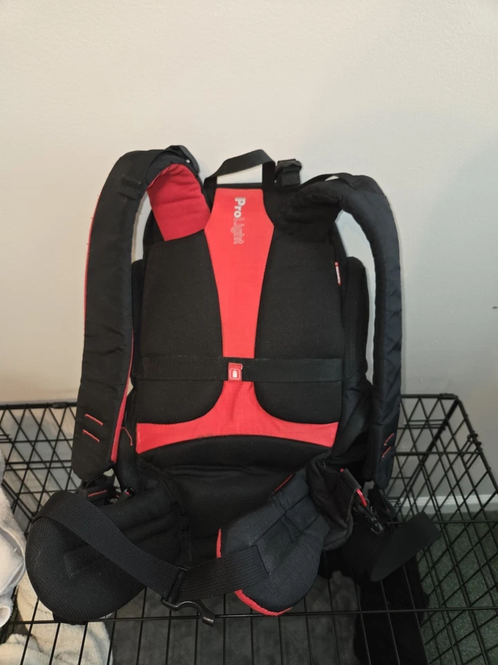 Manfrotto Pro Light Camera Backpack 3N1-36 Gently Used - Image 2 of 4