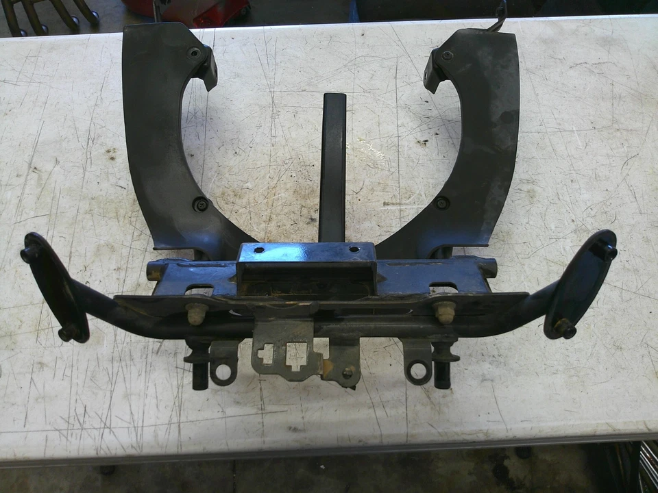 Kawasaki ZR7 ZR750 1999-2004 faro delantero carenado soporte montaje Foto 2 de 4