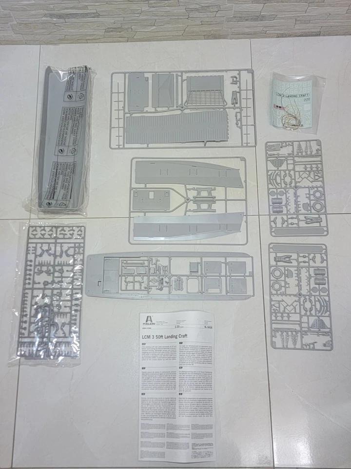 ITALERI LCM 3 50ft LANDING CRAFT 1/35 N°6436 MEZZO DA SBARCO - Immagine 2 di 2