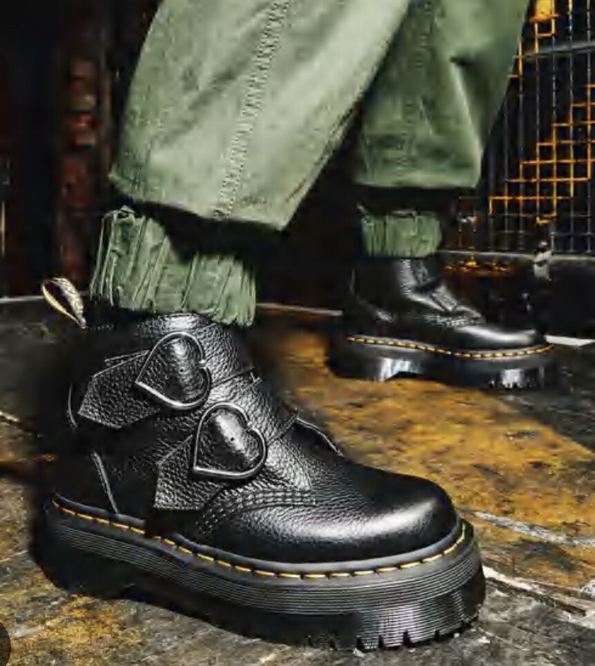 Dr Martens DEVON HEART PLATFORM Boots NWOT | eBay