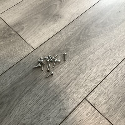 Miele Staubsauger Teil SGDE1 Schraubbefestigungen