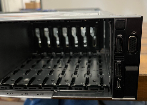 DELL EMC Poweredge R7415 R740 2.5" x 24 bay SFF chassis Backplane P1MJ3 2WVC1 - Picture 12 of 21