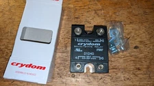 New Crydom D1D40 3.5-32V Input 100V 40A Output Solid State Relay
