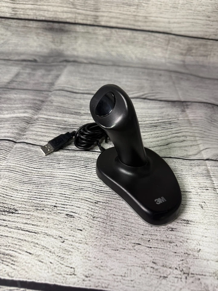 3M Ergonomic Vertical Grip Optical Mouse Wired USB EM500GPS Right Handed - Image 2 of 4